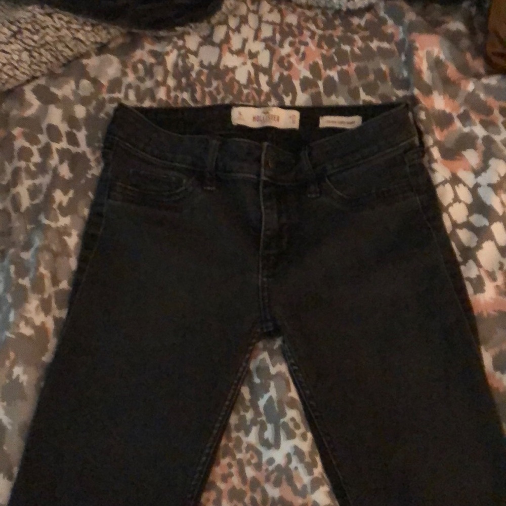 Super Skinny Jeans. Low rise.